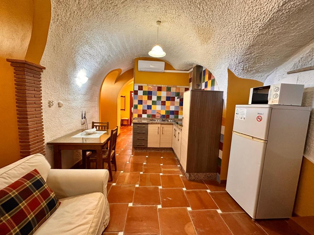 Cuevas La Granja Benalúa de Guadix