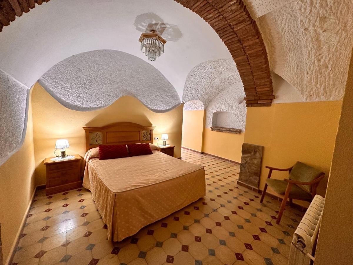 Cuevas La Granja Benalúa de Guadix