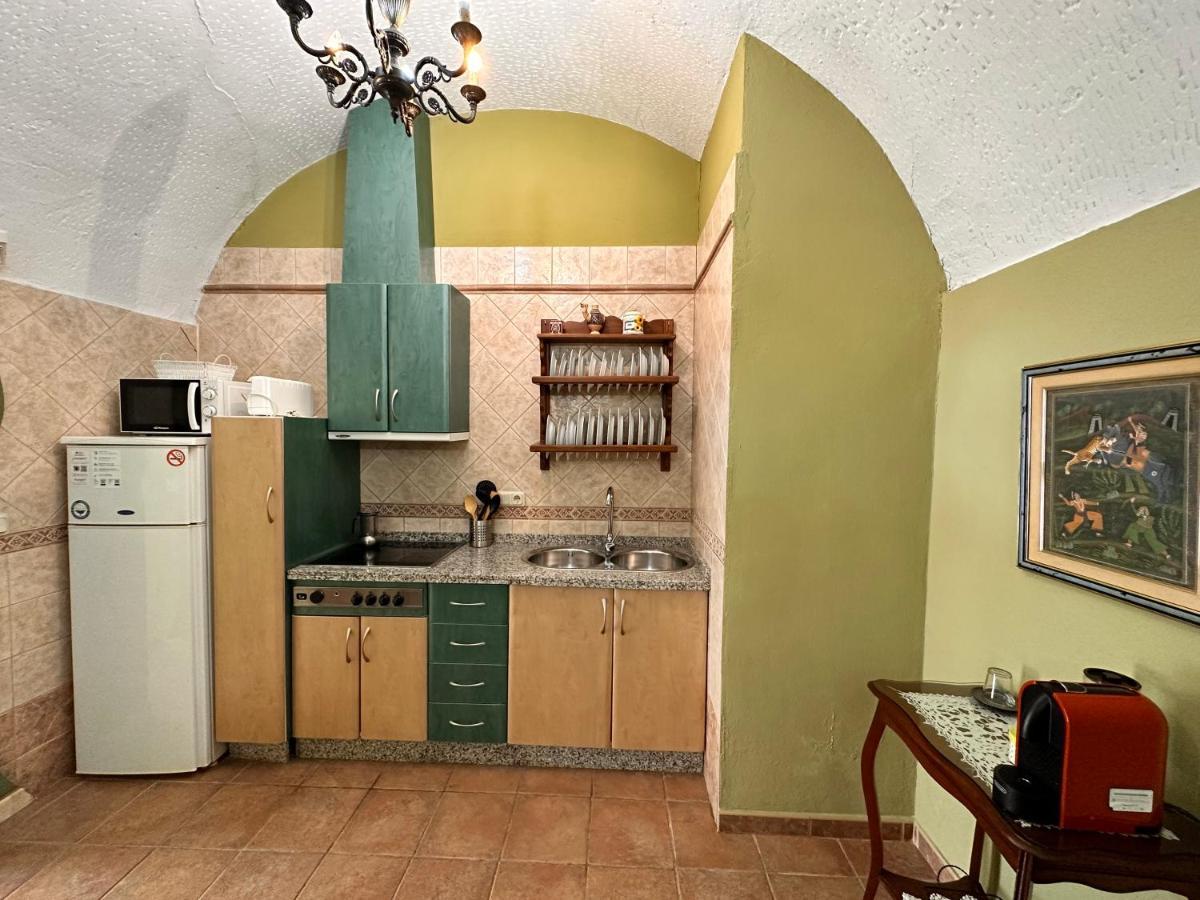 Cuevas La Granja Apartment *