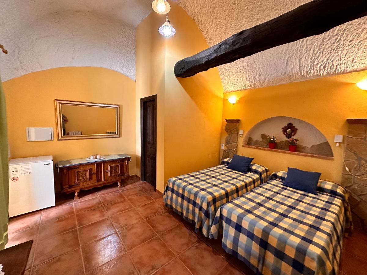 Apartment Cuevas La Granja